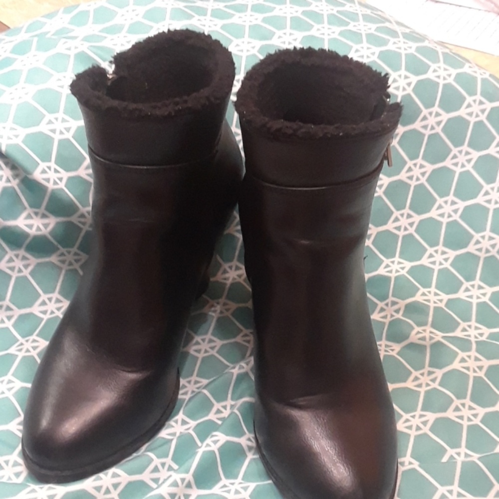 Black shoes